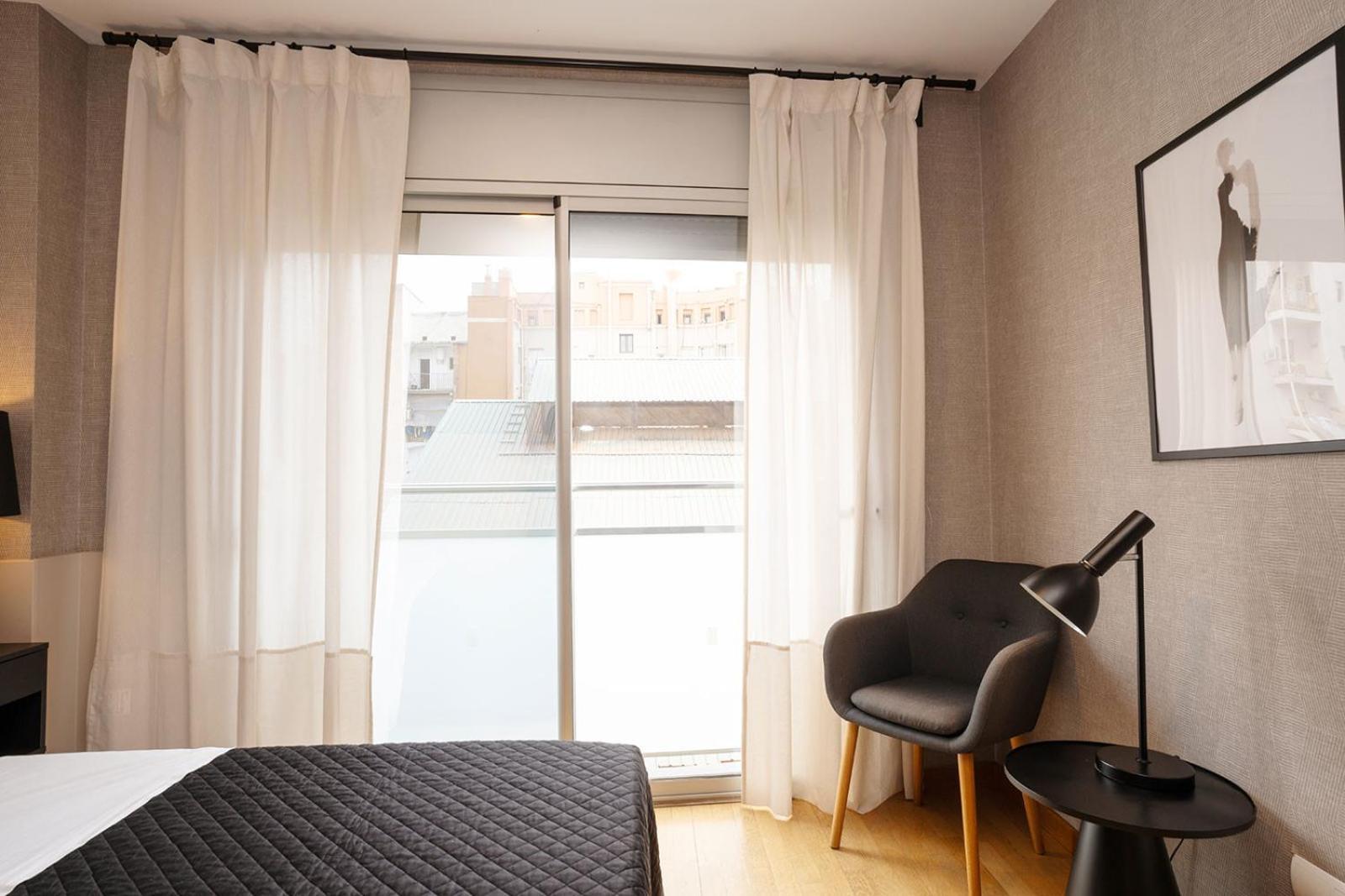Modern Near Pl. Espana Apartamento *
